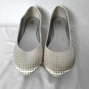 Women’s Size 12 Flat Dress Shoe by Unforgettable Moments